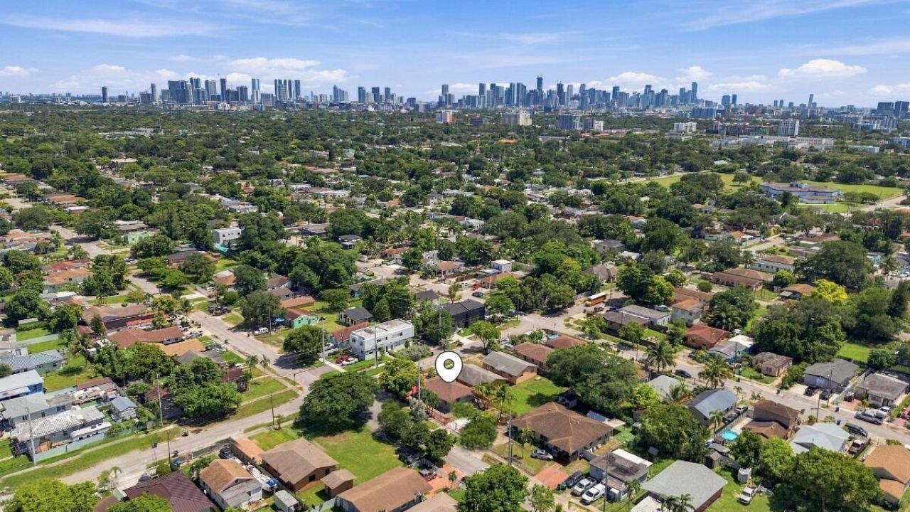 4952 NW 21st Avenue, Miami, FL 33142 Photo