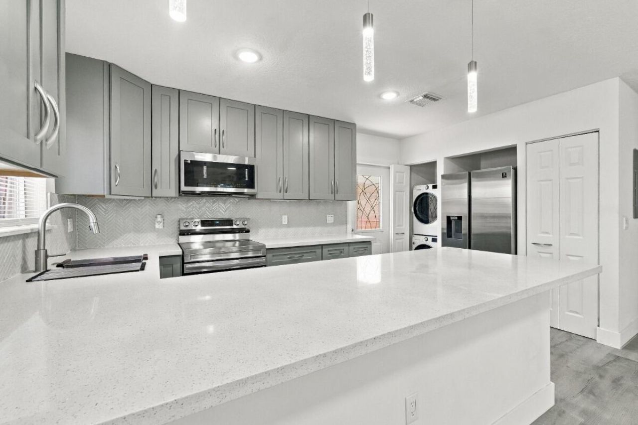 4952 NW 21st Avenue, Miami, FL 33142 Photo
