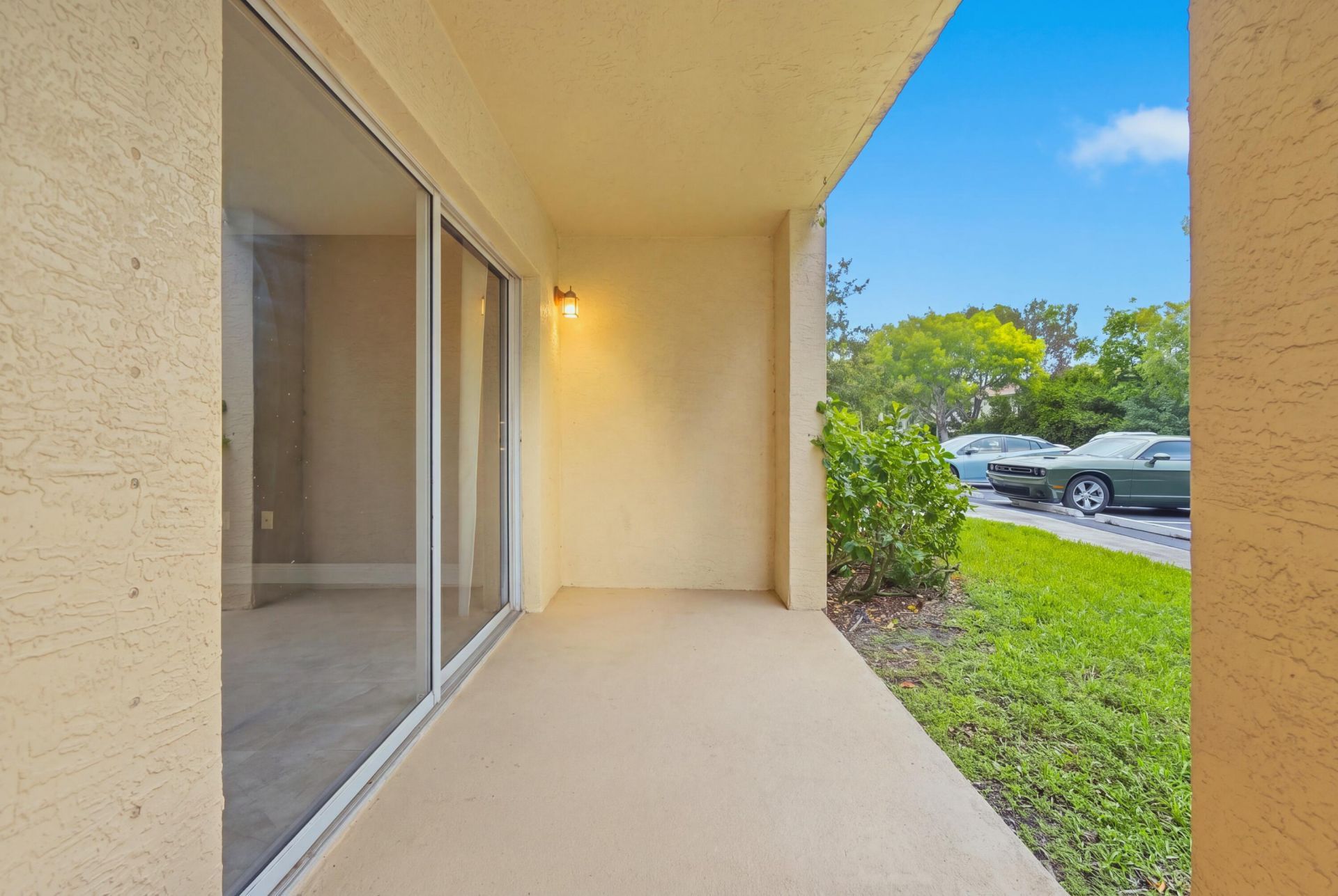 4041 San Marino Boulevard, Unit 105, West Palm Beach, FL 33409 Photo