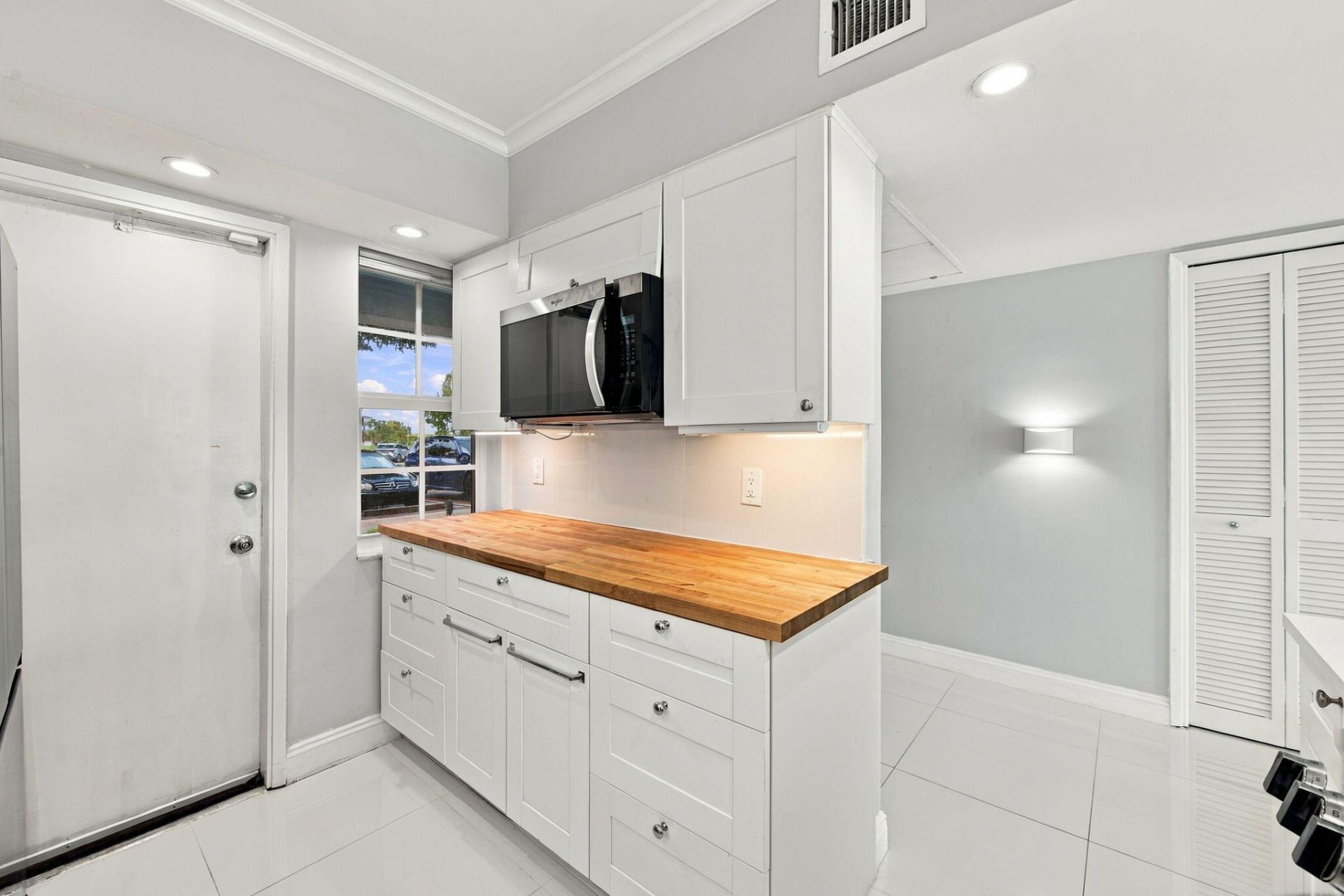 3091 N Course Drive, Unit 106, Pompano Beach, FL 33069 Photo