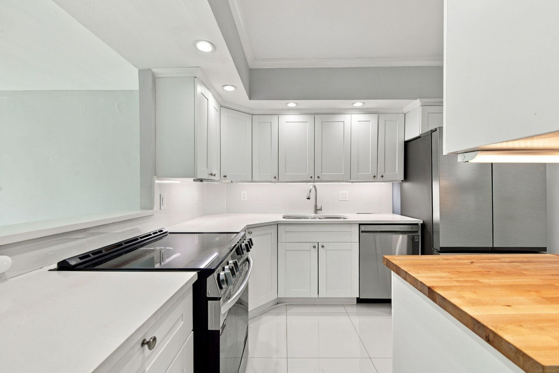 3091 N Course Drive, Unit 106, Pompano Beach, FL 33069 Photo