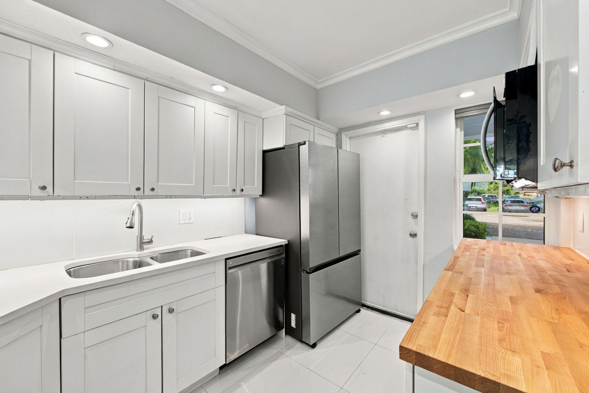 3091 N Course Drive, Unit 106, Pompano Beach, FL 33069 Photo