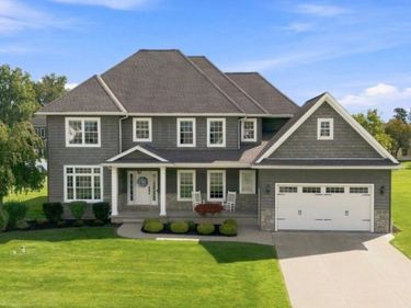 6227 Willow Run Court , East Amherst, NY 14051
