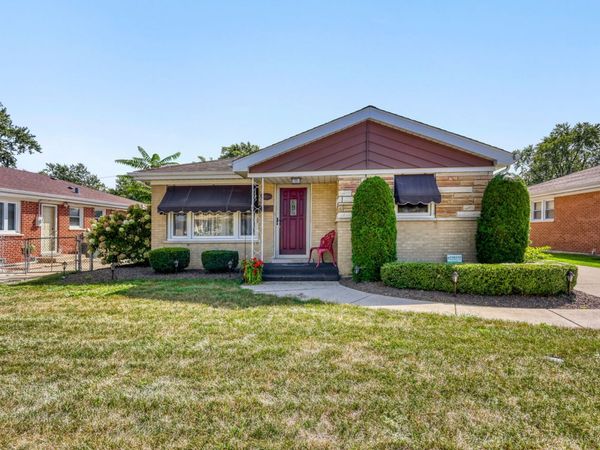 3903 153rd Street , Midlothian, IL 60445