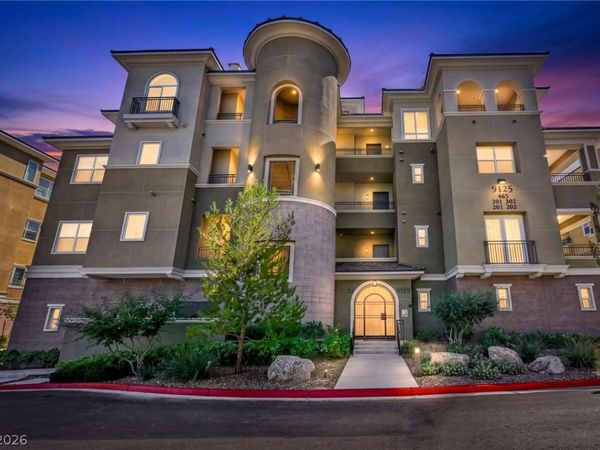 9125 Las Manaitas Avenue, Unit 302, Las Vegas, NV 89144