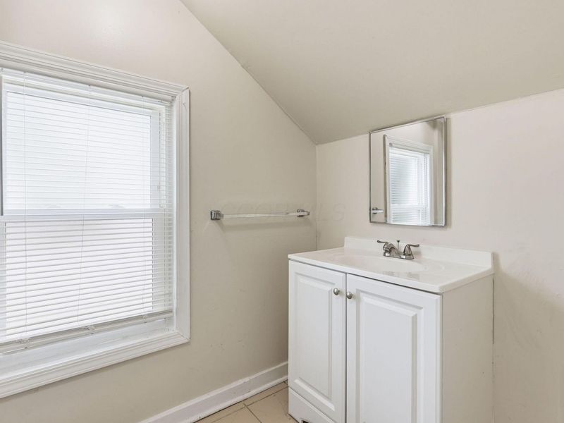 1356 Loretta Avenue , Columbus, OH 43211 Photo 17