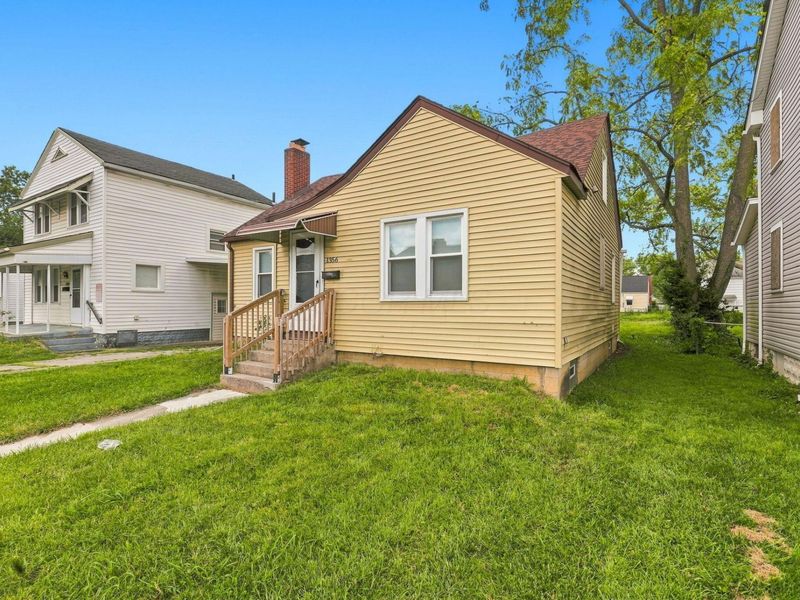 1356 Loretta Avenue , Columbus, OH 43211 Photo 3