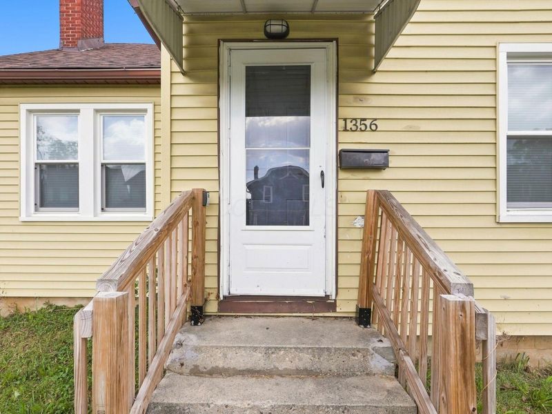 1356 Loretta Avenue , Columbus, OH 43211 Photo 4