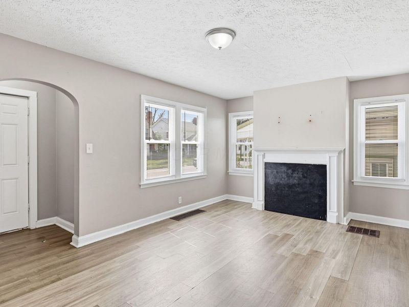 1356 Loretta Avenue , Columbus, OH 43211 Photo 6