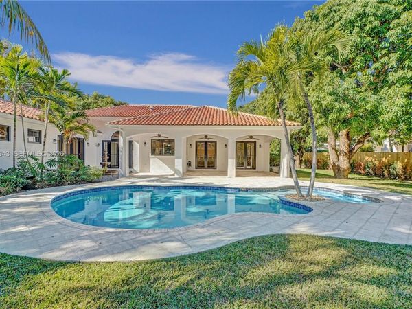 7935 SW 168th St , Palmetto Bay, FL 33157