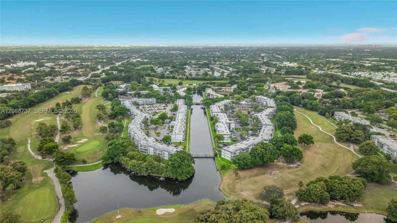 8370 Sands Point Blvd , Unit H208, Tamarac, FL 33321 Photo