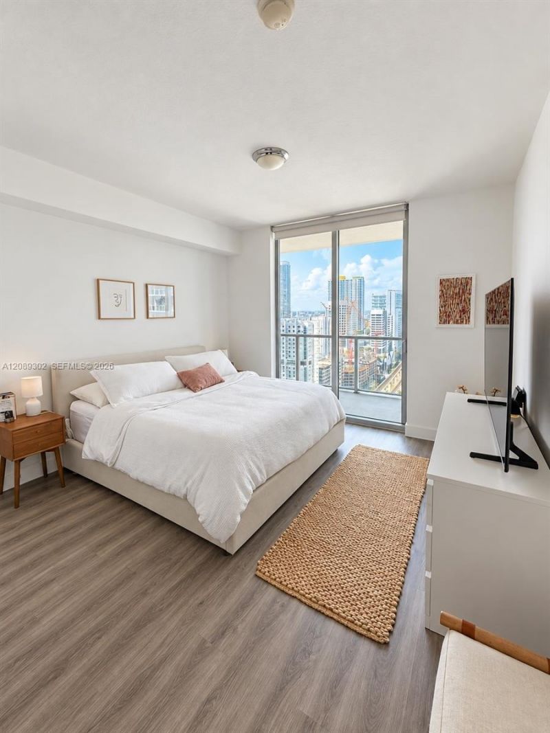 79 SW 12 St , Unit 2910, Miami, FL 33130 Photo