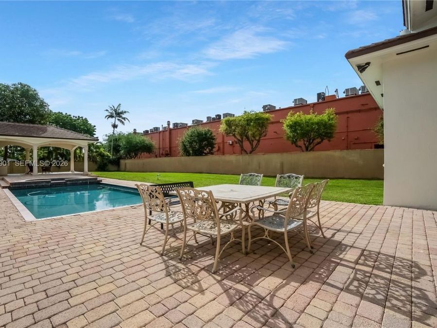 Property Image 72