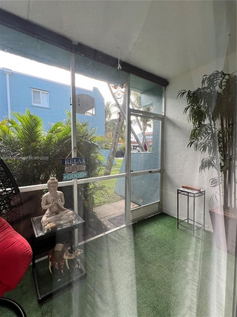 1432 S Lakeside Dr, Unit 5, Lake Worth, FL 33460 Photo
