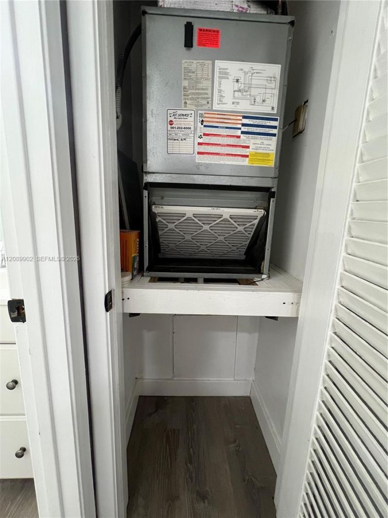 1432 S Lakeside Dr, Unit 5, Lake Worth, FL 33460 Photo