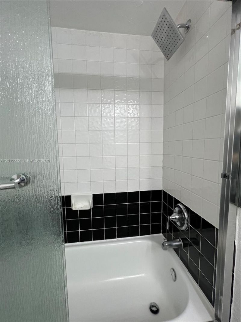 1432 S Lakeside Dr, Unit 5, Lake Worth, FL 33460 Photo