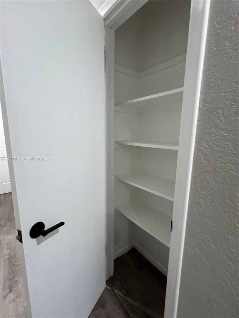 1432 S Lakeside Dr, Unit 5, Lake Worth, FL 33460 Photo