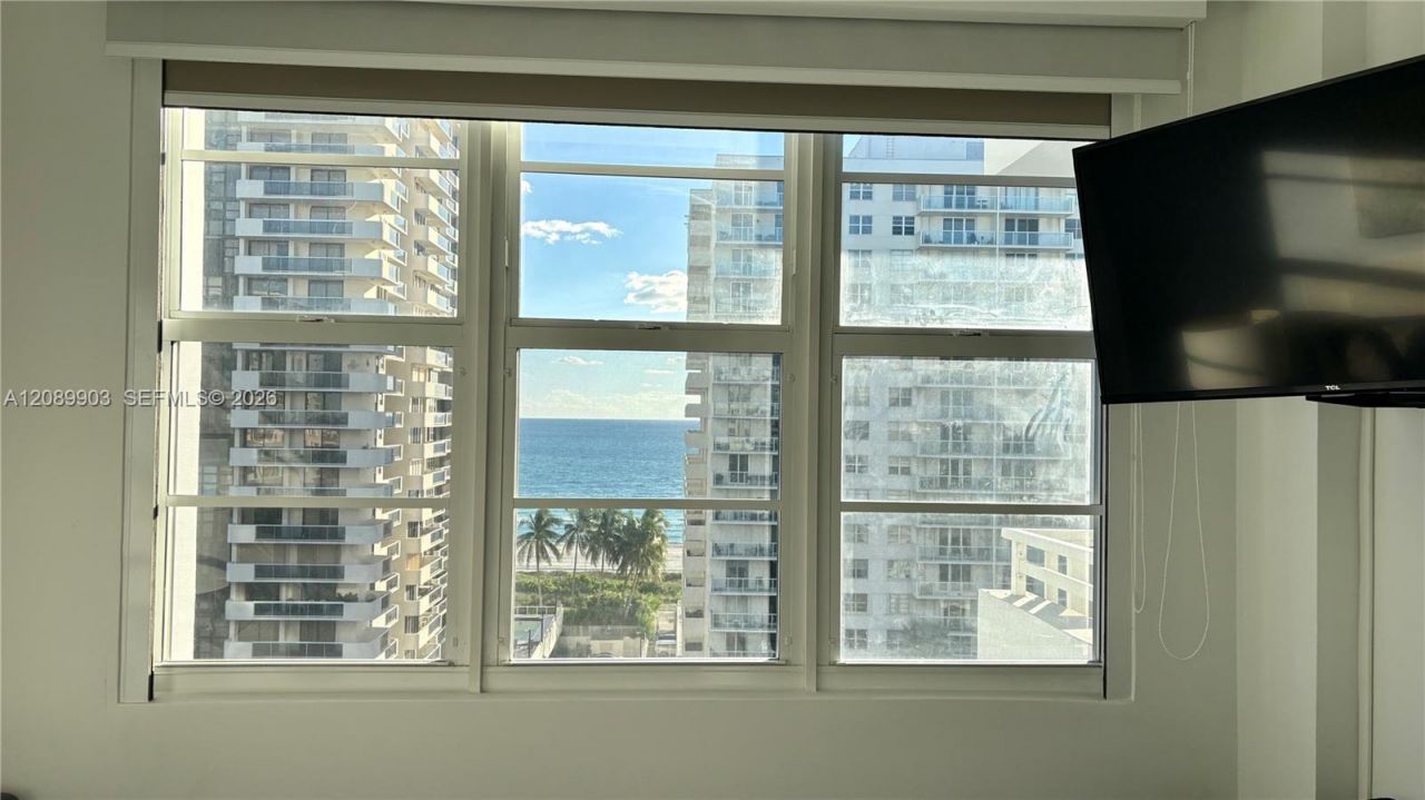 5700 Collins Ave , Unit 11B, Miami Beach, FL 33140 Photo