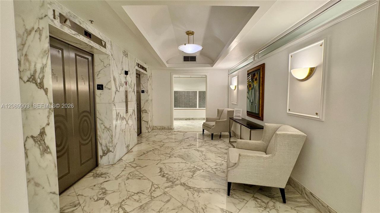 5700 Collins Ave , Unit 11B, Miami Beach, FL 33140 Photo