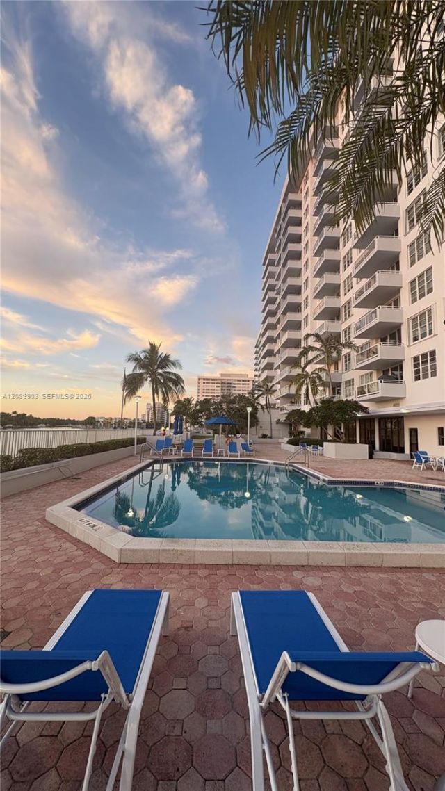 5700 Collins Ave , Unit 11B, Miami Beach, FL 33140 Photo