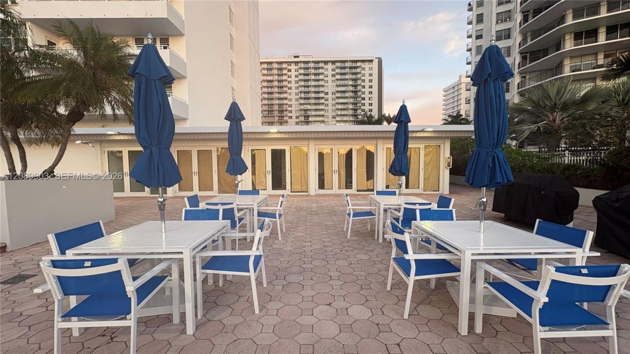 5700 Collins Ave , Unit 11B, Miami Beach, FL 33140 Photo