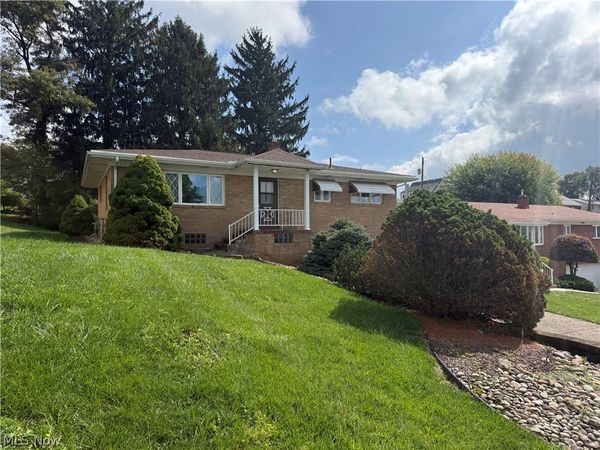 160 Pembroke Road , Steubenville, OH 43952