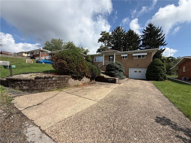 160 Pembroke Road, Steubenville, OH 43952 Photo 3