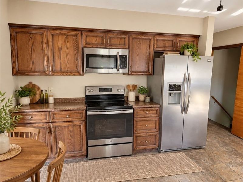 9031 Murray Ridge Road, Elyria, OH 44035 Photo 20