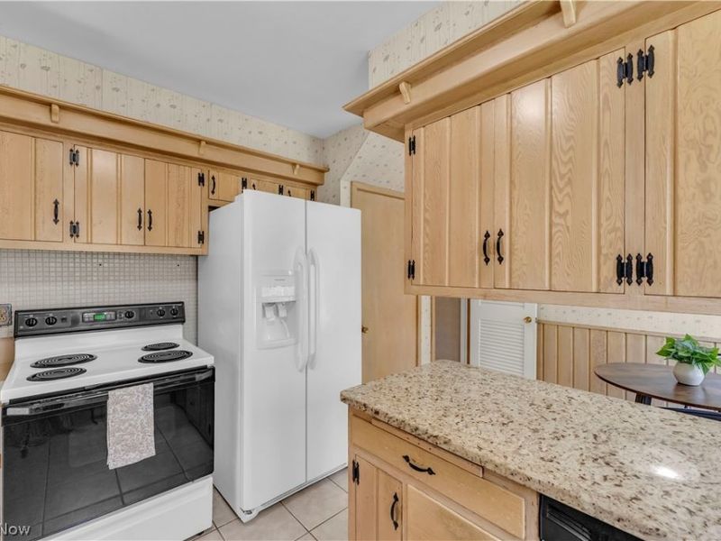 18219 Van Aken Boulevard, Shaker Heights, OH 44122 Photo 13