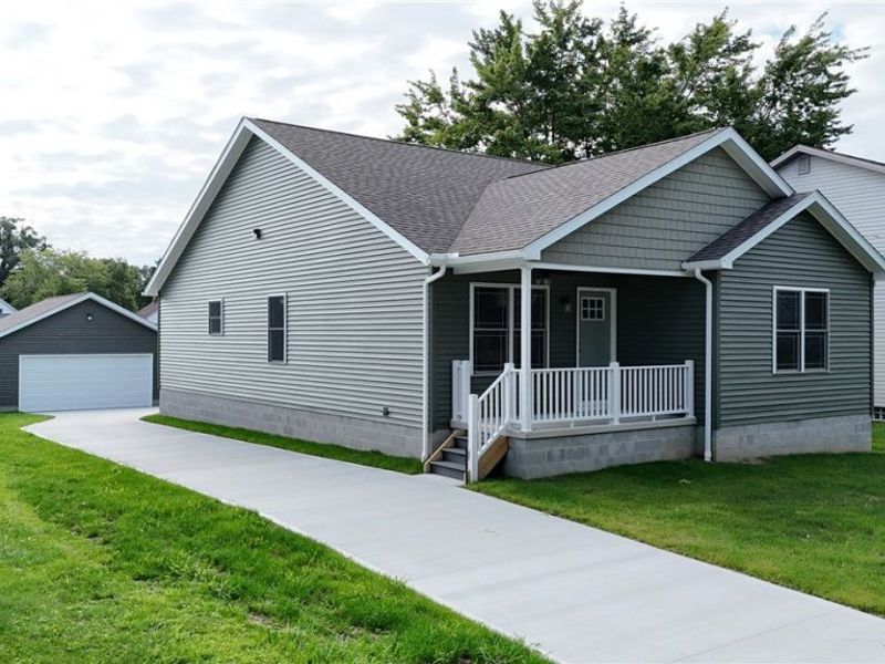 434 8th Street, Struthers, OH 44471 Photo 2