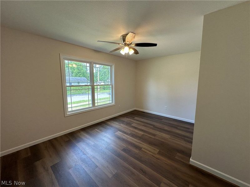 78 Prospect Street , Struthers, OH 44511 Photo 11