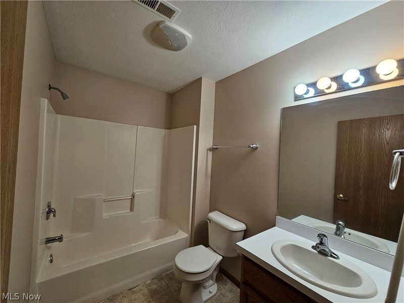 16491 Cottonwood Place, Middlefield, OH 44062 Photo 16