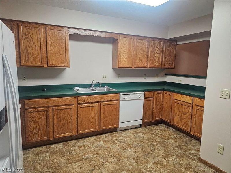 16491 Cottonwood Place, Middlefield, OH 44062 Photo 6