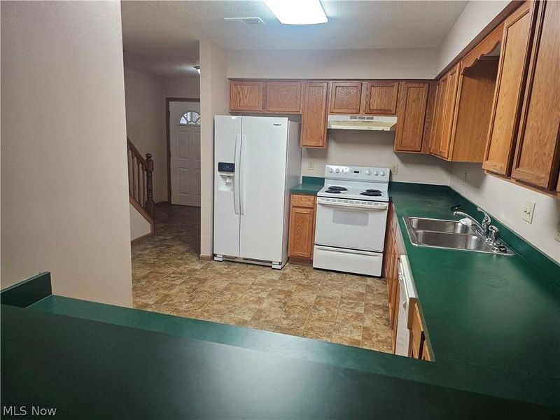 16491 Cottonwood Place, Middlefield, OH 44062 Photo 7