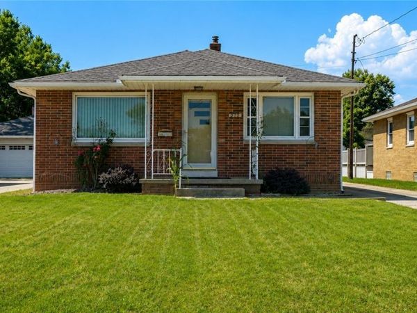 612 Ingalls Road , Akron, OH 44312