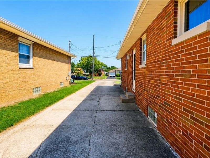 612 Ingalls Road, Akron, OH 44312 Photo 30