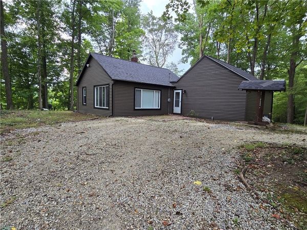 1069 Ghent Road , Akron, OH 44333