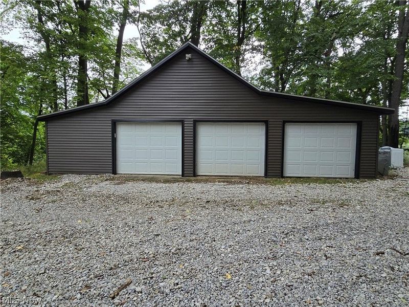 1069 Ghent Road, Akron, OH 44333 Photo 19