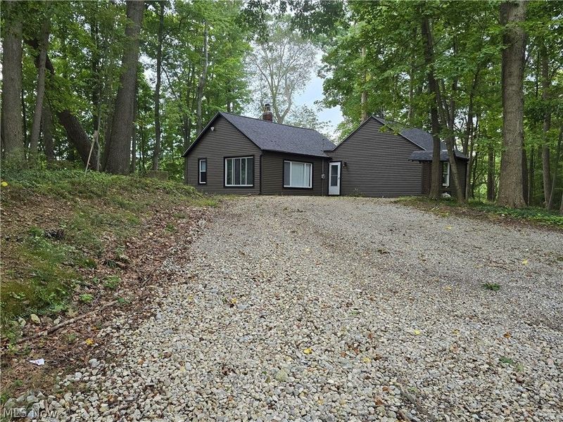 1069 Ghent Road, Akron, OH 44333 Photo 2