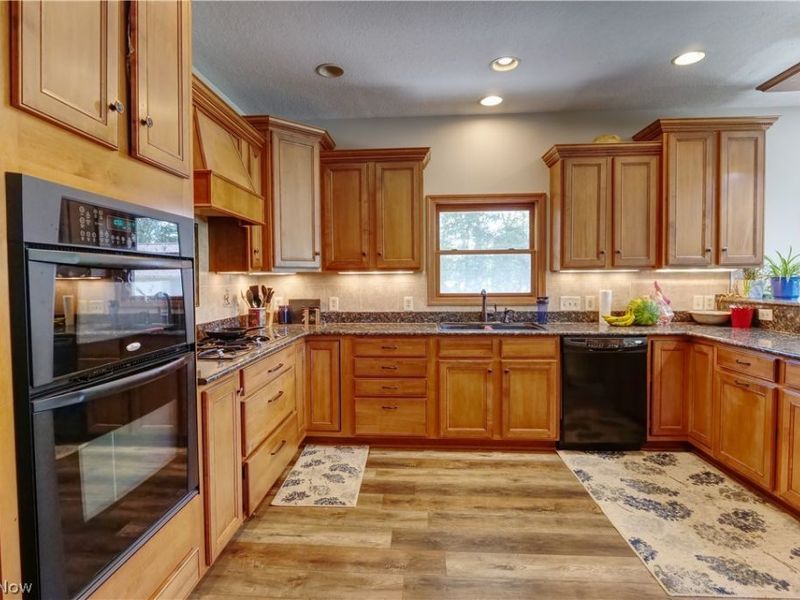 25785 Meadow Trail , Columbia Station, OH 44028 Photo 15