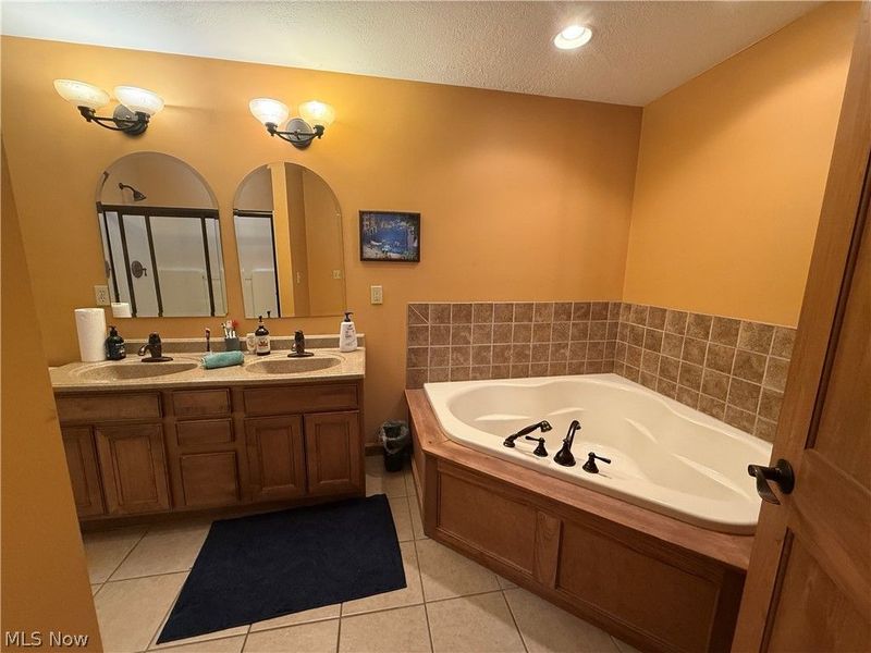 25785 Meadow Trail , Columbia Station, OH 44028 Photo 33