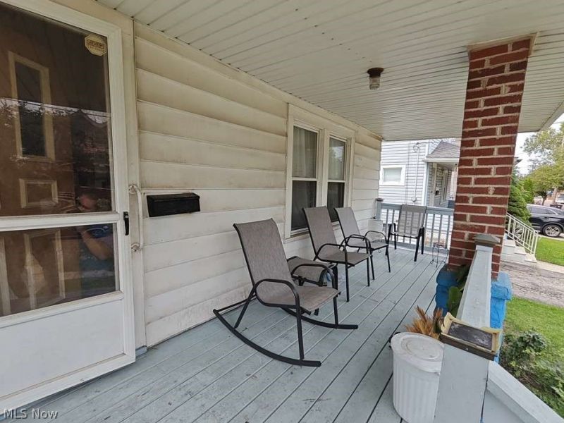 910 Stevenson Road, Cleveland, OH 44110 Photo 5