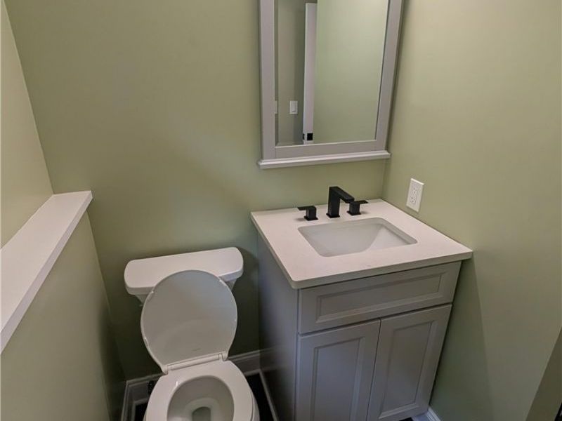 3246 E Waterloo Road, Akron, OH 44312 Photo 24
