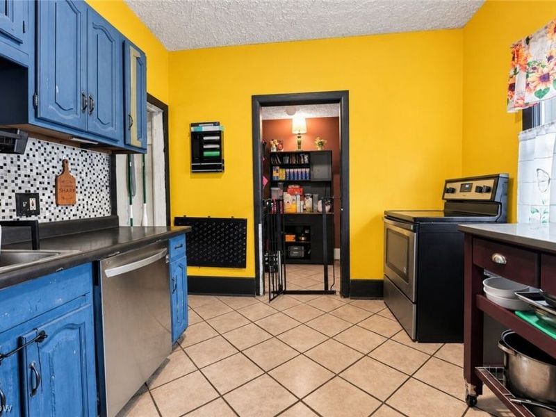 22631 Chardon Road, Euclid, OH 44117 Photo 10