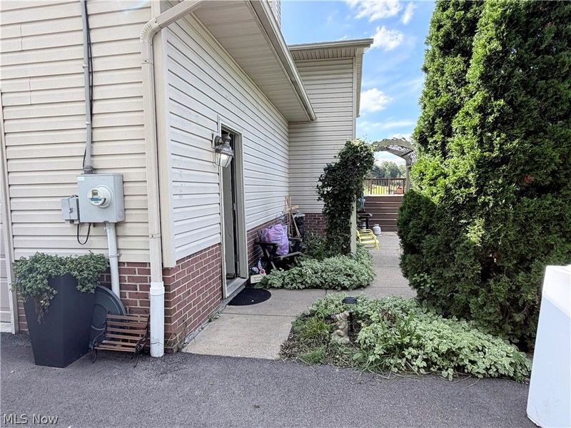 11243 Beech Street NE, Alliance, OH 44601 Photo 6