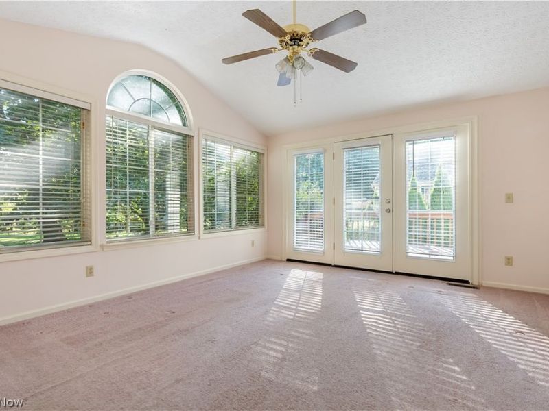 1534 Southpointe Circle NE, Canton, OH 44714 Photo 18