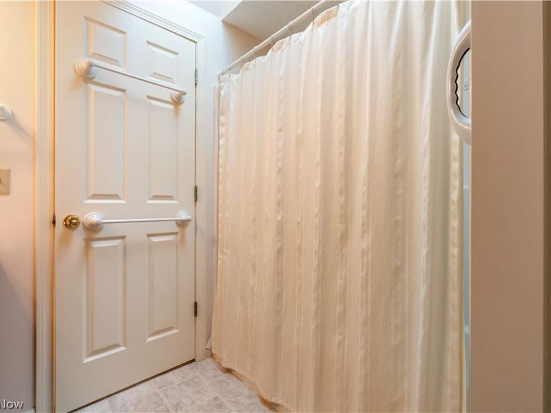 1534 Southpointe Circle NE, Canton, OH 44714 Photo 38