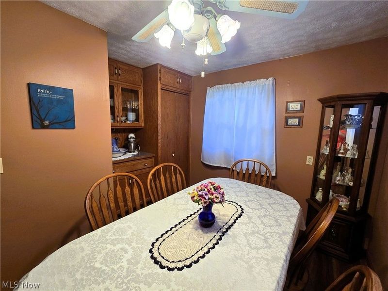 80 Smithsonian Street, Girard, OH 44420 Photo 10