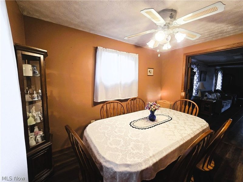 80 Smithsonian Street, Girard, OH 44420 Photo 9