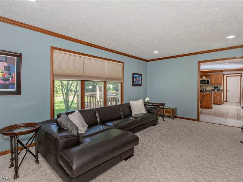 458 Medway Road, Highland Heights, OH 44143 Photo 10